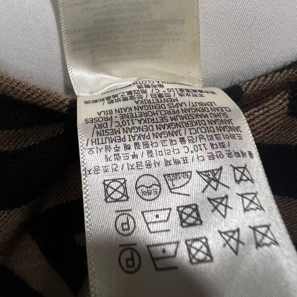 Fendi Oversized Reversible Cape - Picture 6 of 7